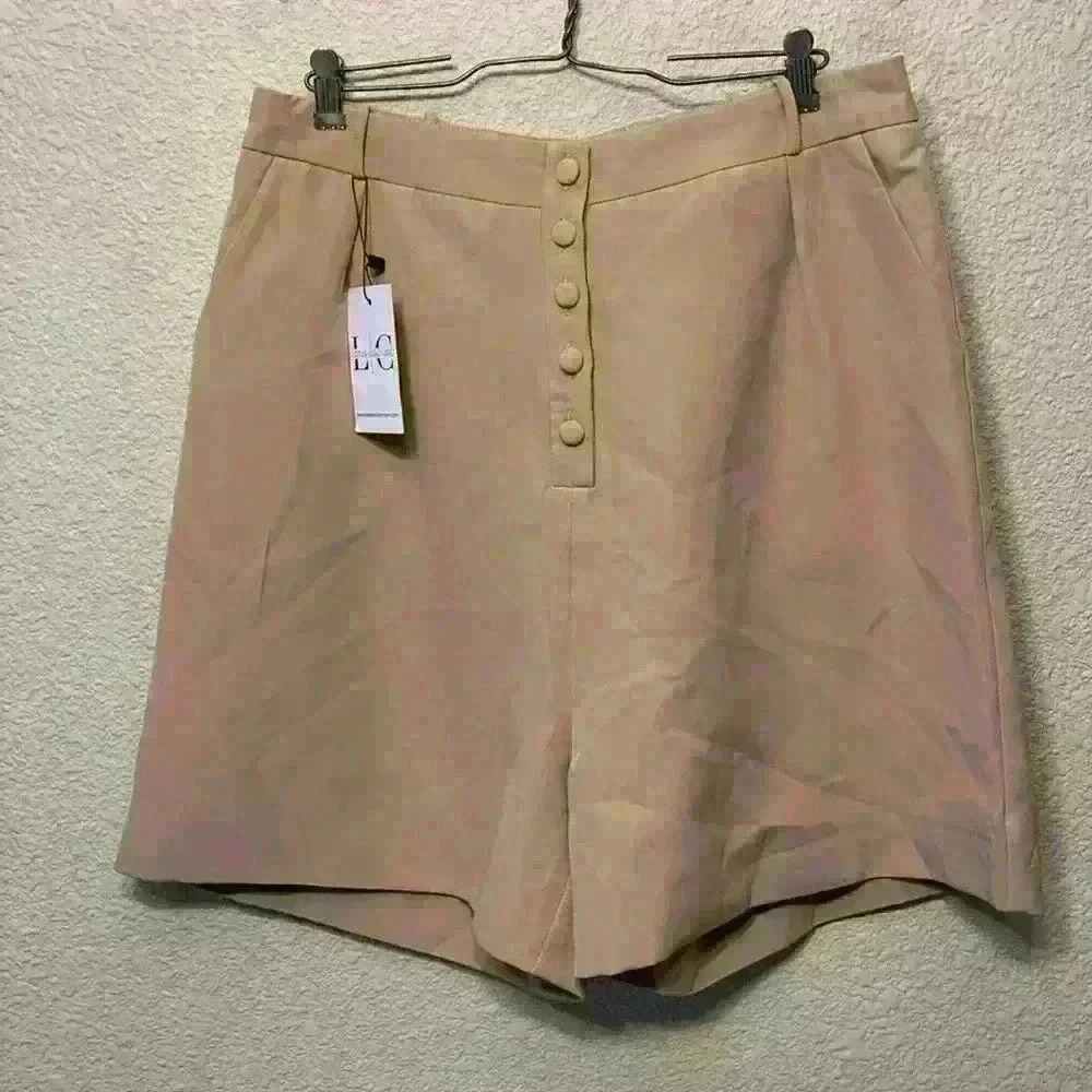 Cream Always Hustling River short sz L dressy modest office career business